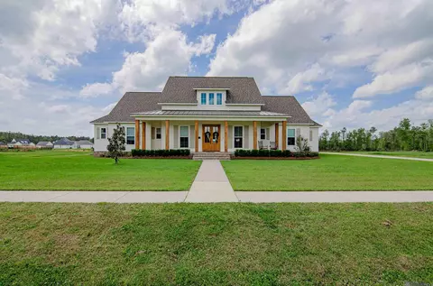43526 Collyns Cv, Prairieville, LA 70769