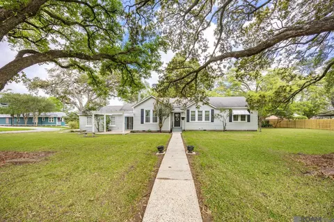58060 Chinn St, Plaquemine, LA 70764