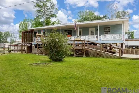 22289 Teal St, Maurepas, LA 70449