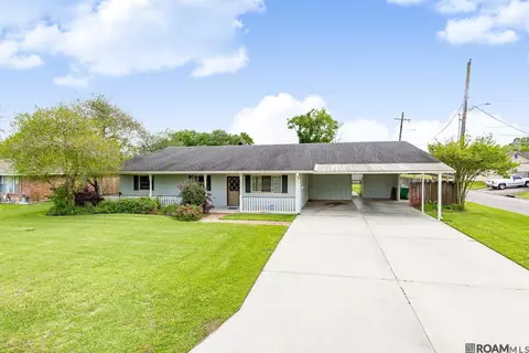 58985 Postell Ave, Plaquemine, LA 70764