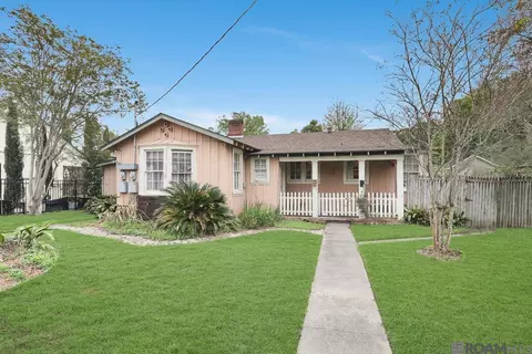 211 Hearthstone Dr, Baton Rouge, LA 70806