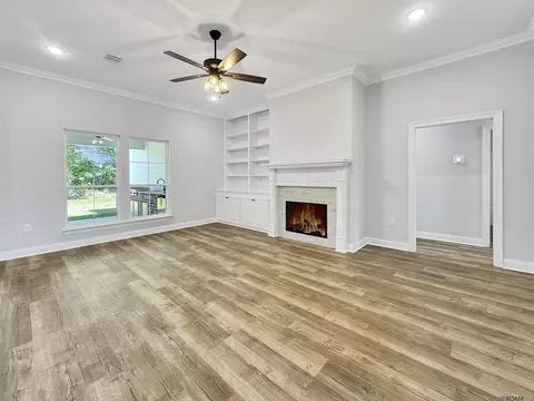 5174 Black River Rd, Darrow, LA 70725 photo 2