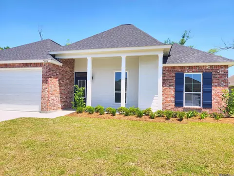 5174 Black River Rd, Darrow, LA 70725