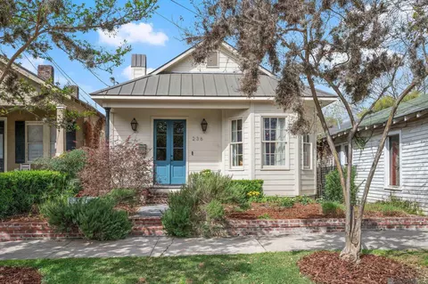 236 Maximillian St, Baton Rouge, LA 70802