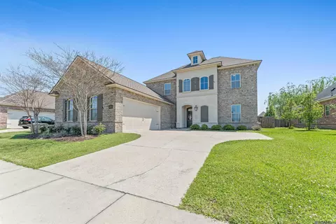 3764 Kingsbarns Dr, Zachary, LA 70791