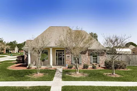 1967 Westchester Ave, Zachary, LA 70791