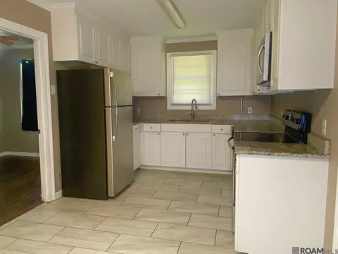 Kitchen - 2726 Ray Weiland Dr, Baker, LA 70714 photo 1 of 2