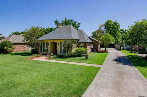 39399 Quail Creek Ave, Prairieville, LA 70769