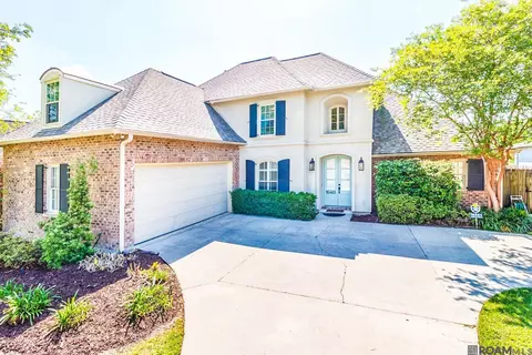 16461 Long Lake Dr, Prairieville, LA 70769
