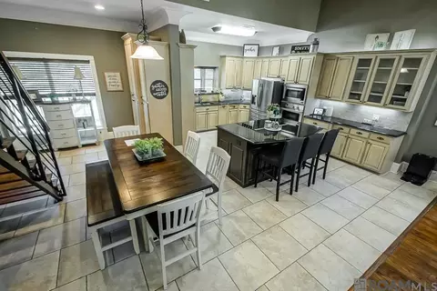 10373 Gurney Rd, Baker, LA 70714