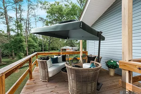 Exterior - 32145 Tiboe Plz, Springfield, LA 70462 photo 1 of 6