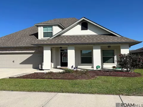 911 Gentle Wind Dr, Baton Rouge, LA 70820