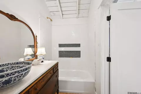 Bath - 75340 Hwy 1077, Covington, LA 70435 photo 3 of 5