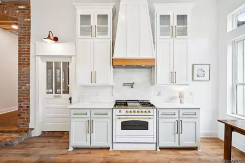 Kitchen - 75340 Hwy 1077, Covington, LA 70435 photo 2 of 6