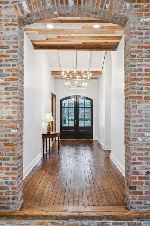 Entry Way - 75340 Hwy 1077, Covington, LA 70435 photo 2 of 5