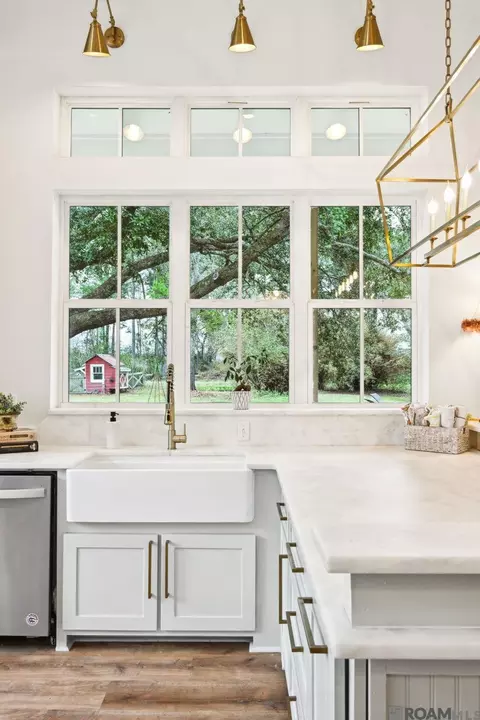 Kitchen - 75340 Hwy 1077, Covington, LA 70435 photo 5 of 6