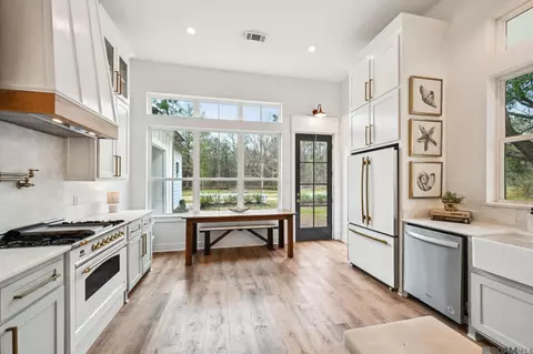 Kitchen - 75340 Hwy 1077, Covington, LA 70435 photo 4 of 6