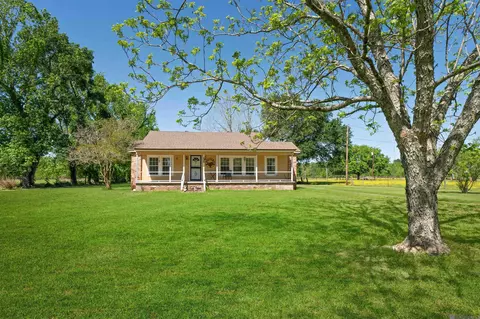 2015 Old Baker Rd, Zachary, LA 70791