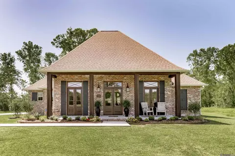 42371 Church Point Rd, Gonzales, LA 70737