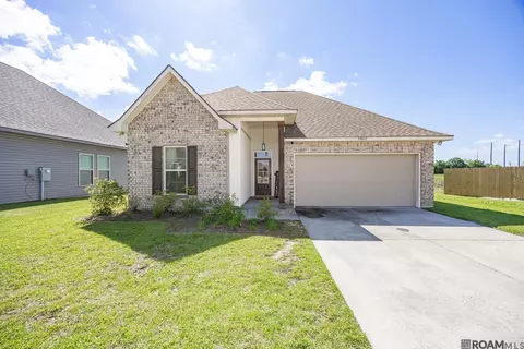 59705 Myrtle Grove Dr, Plaquemine, LA 70764