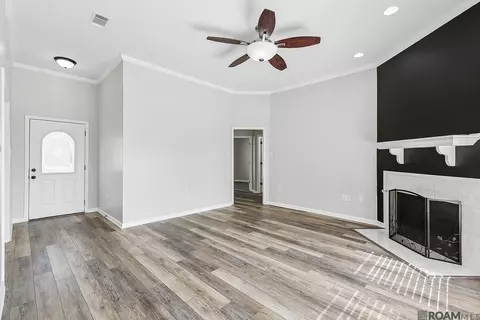 Living - 30438 Jo Ann St, Walker, LA 70785 photo 1 of 3