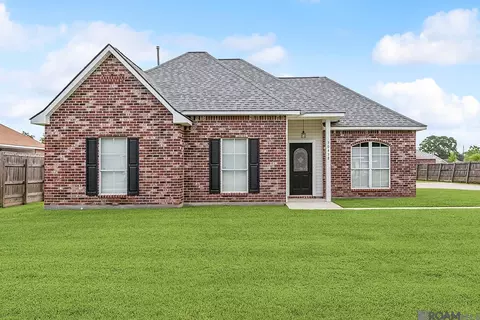 30438 Jo Ann St, Walker, LA 70785