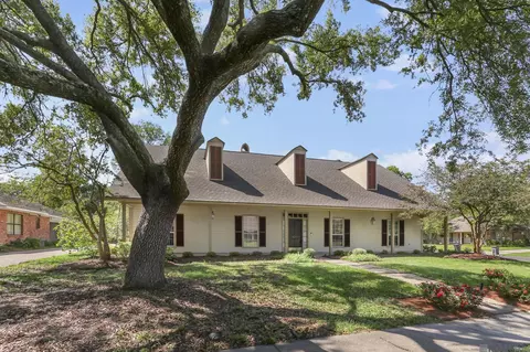 631 W Woodruff Dr, Baton Rouge, LA 70808