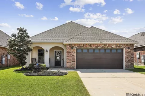 6746 Little Hope Dr, Addis, LA 70710