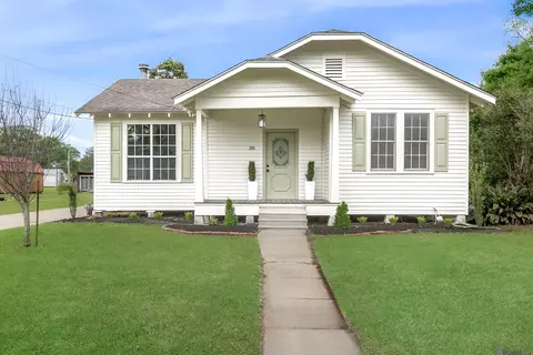 205 Olinde St, New Roads, LA 70760
