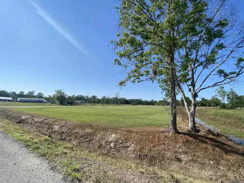 45238 Butch Gore Rd, Saint Amant, LA 70774