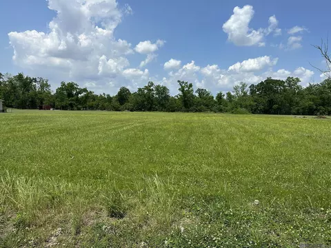 4145 Bowden Rd, Geismar, LA 70734