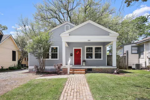 252 Bedford Dr, Baton Rouge, LA 70806