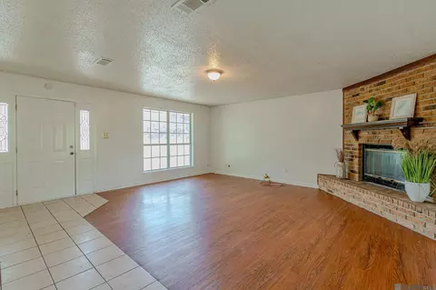 608 Daniels St, Baker, LA 70714 photo 3