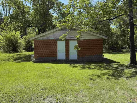 414 Woodland St, Denham Springs, LA 70726