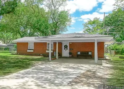 59153 Laurel St, Plaquemine, LA 70764