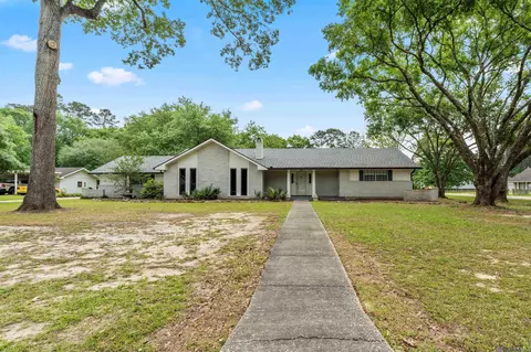 26526 Debra Dr, Denham Springs, LA 70726