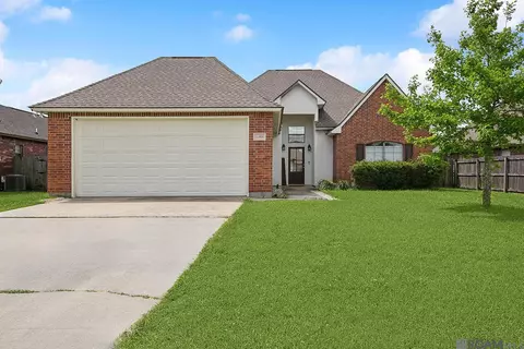 11406 Meadow View Dr, Denham Springs, LA 70726