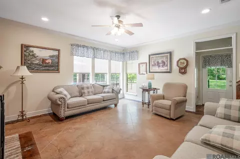 13964 Guy St, Walker, LA 70785 photo 4