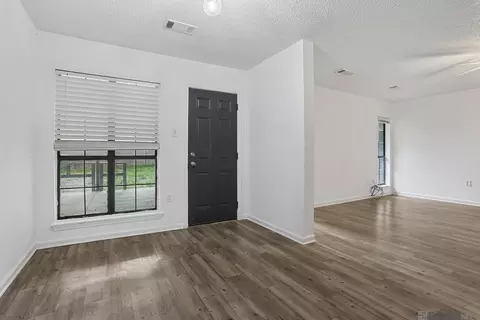 Entry Way - 27489 Country Dr, Walker, LA 70785 photo 1 of 1