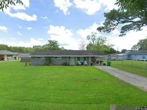 104 Davis North Bay Rd, Pierre Part, LA 70339