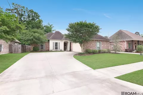 12022 Spring House Dr, Greenwell Springs, LA 70739