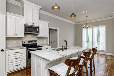Kitchen - 4940 Pointe Prospect Dr, Torbert, LA 70762 photo 2 of 2
