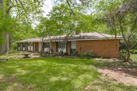 Exterior - 8920 Comite Dr, Baker, LA 70714 photo 5 of 10