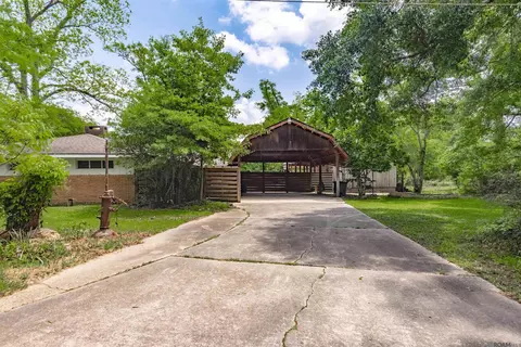 Exterior - 8920 Comite Dr, Baker, LA 70714 photo 6 of 10