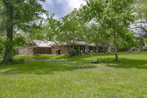 Exterior - 8920 Comite Dr, Baker, LA 70714 photo 4 of 10