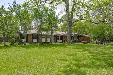 Exterior - 8920 Comite Dr, Baker, LA 70714 photo 1 of 10