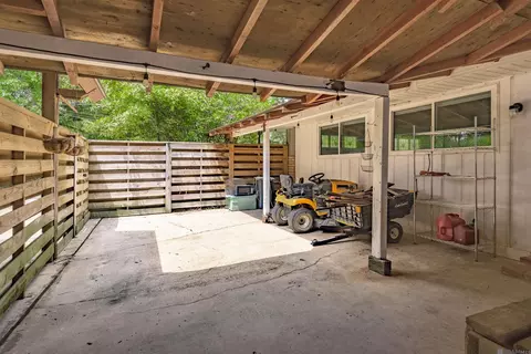 Exterior - 8920 Comite Dr, Baker, LA 70714 photo 8 of 10
