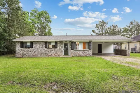 29946 Shell Hughes Ln, Livingston, LA 70754