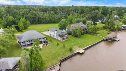17653 Cove Ln, Denham Springs, LA 70726