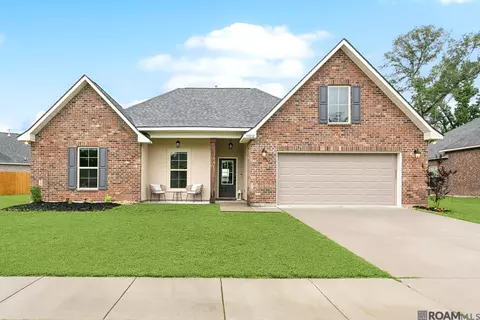39212 Pelican Ln, Prairieville, LA 70769